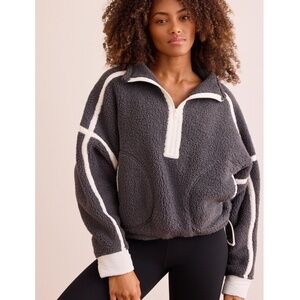 NWT Altar'd State Sprint Sherpa Quarter Zip Fleee Sherpa Pullover - Gray, Small